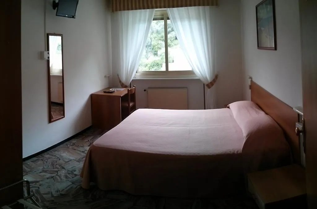 Hotel Patrizia Laigueglia 3*,