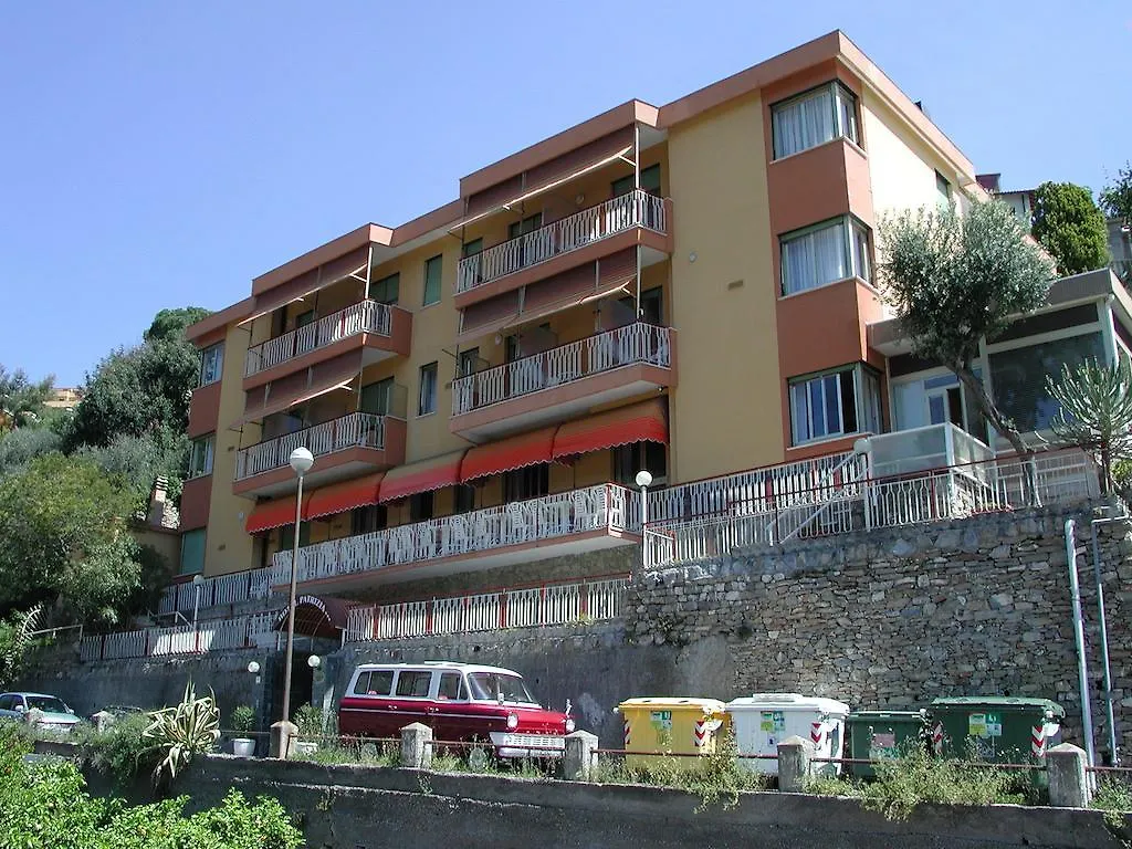 Hotel Patrizia Laigueglia 3*,